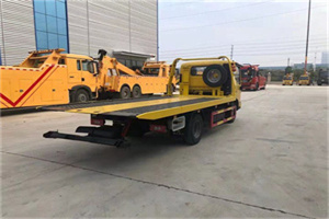 淮上非事故拖车